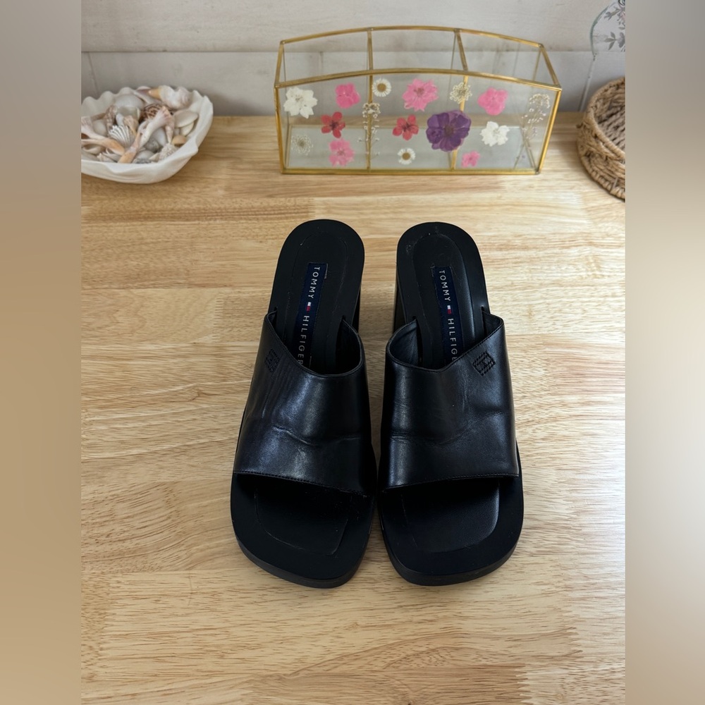 Vintage Y2K Tommy Hilfiger Black Leathrt Square Toe Block Heel - Picture 2 of 10